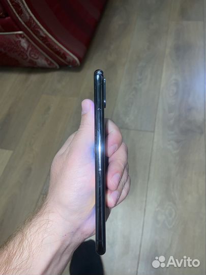 iPhone X, 64 ГБ