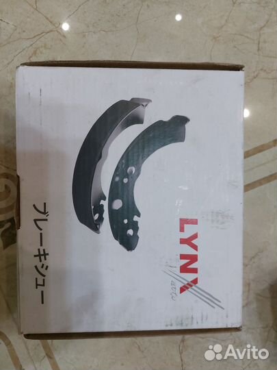 Тормозные колодки на Honba