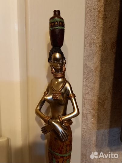 Статуэтка негритянка