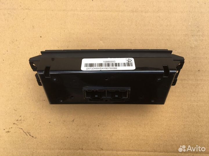 Блок управления отопителем Cadillac Escalade III