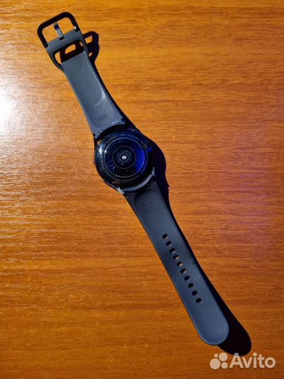 Умные часы Samsung Galaxy Watch4 40 мм GPS, черный