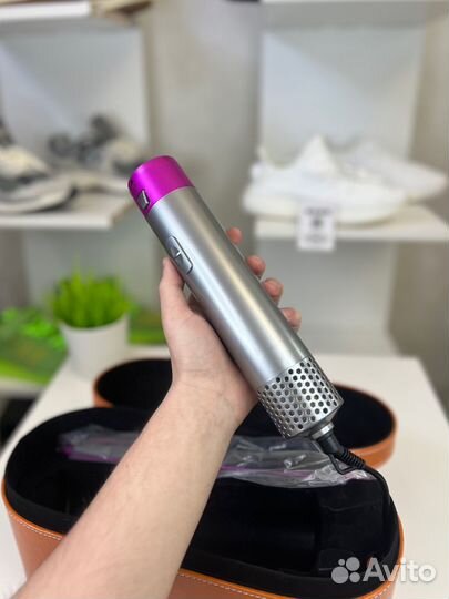 Стайлер dyson новый