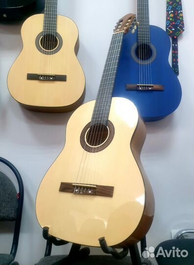 Гитара. Гитары для новичков под ключ