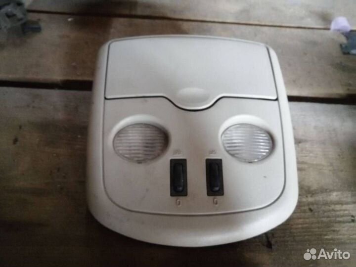 Фонарь салона (плафон) Nissan Almera Tino V10