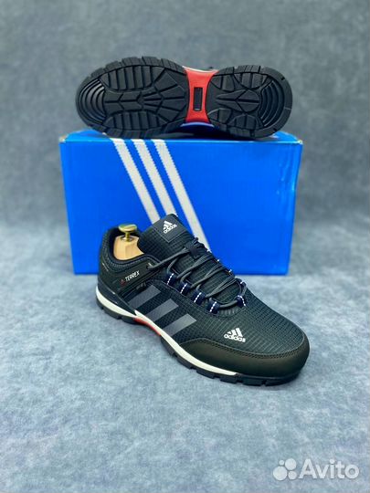 Кроссовки Adidas Terrex осенние