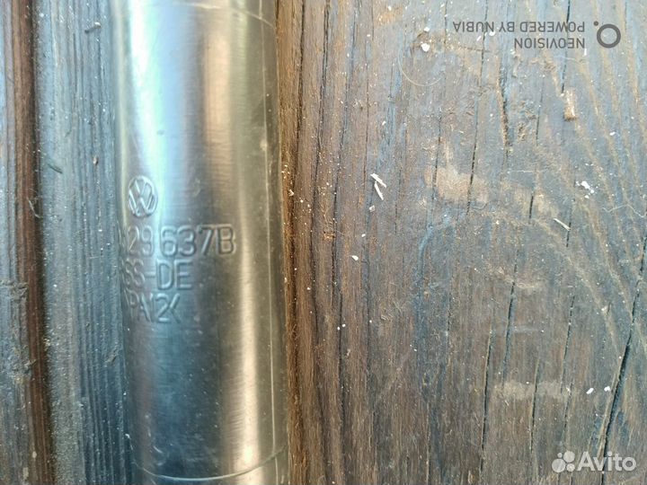 Патрубок воздушного фильтра Фольксваген Пассат Б6