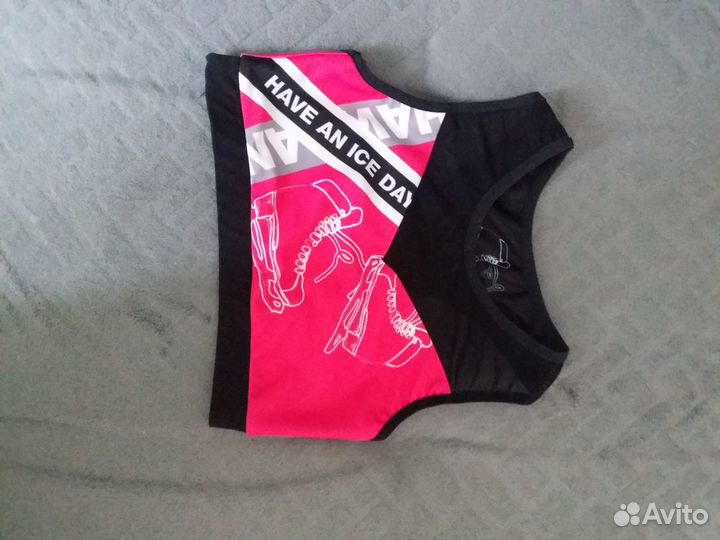 Костюм для фигурного катания и занятий спортом