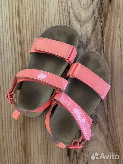 Сандалии для девочки