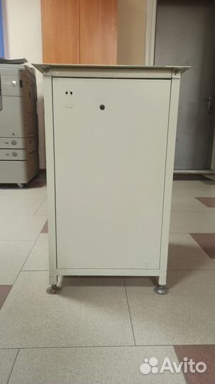 Тумба металлическая