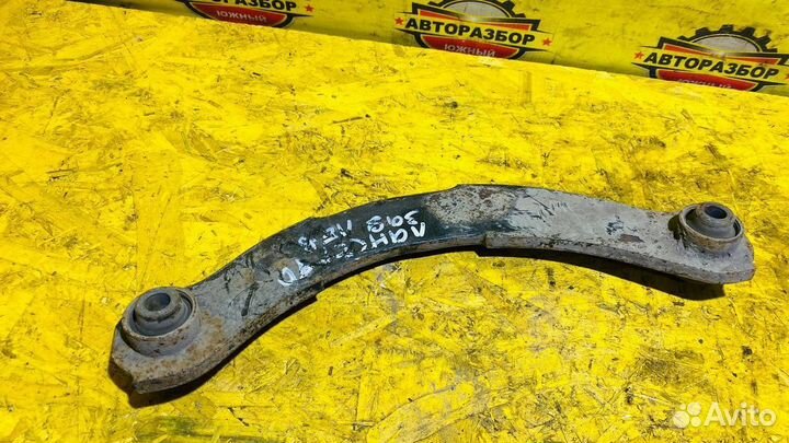 Рычаг задний поперечный Mitsubishi Lancer 10