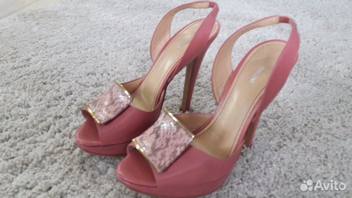 Босоножки Pollini, Италия