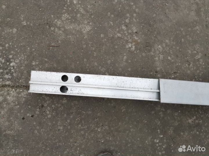 Усилитель заднего бампера Honda Civic III 2005