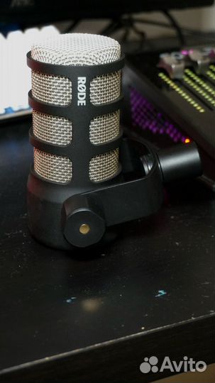 Динамический микрофон Rode Podmic + Попфильтр