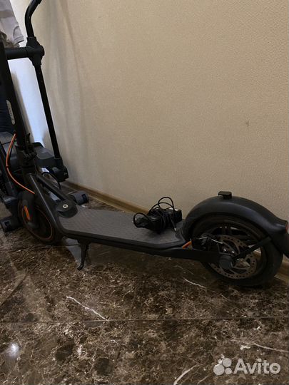 Электросамокат бу ninebot f30