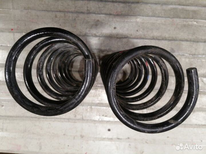 Пружина задняя Ford Focus 3 седан 1.6 iqdb 2012