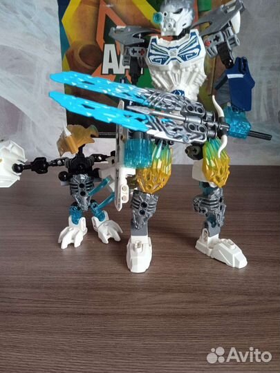 Lego bionicle