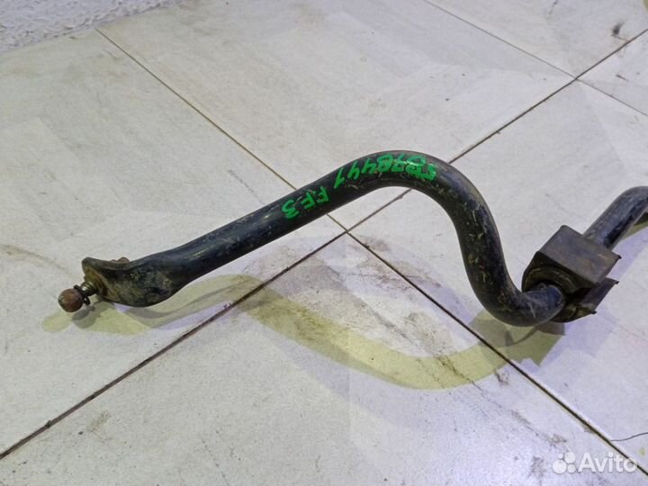 Стабилизатор передний