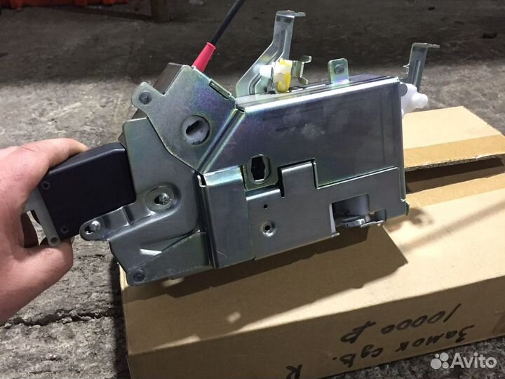 Замок сдвижной двери Ford Transit