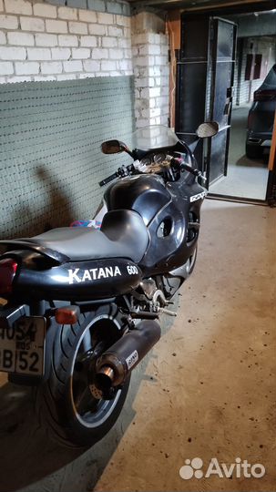 Suzuki GSX 600f Katana