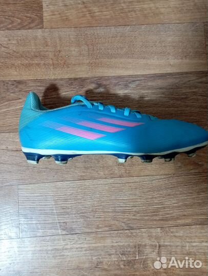 Футбольные бутсы adidas X Speedflow