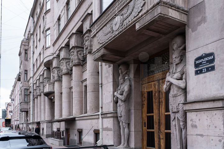 Комната 90 м², 1/5 эт.