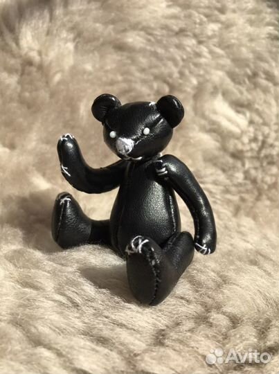 Игршка-брошь ручной работы