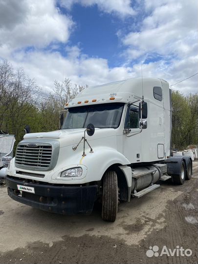 Freightliner Columbia, 2004