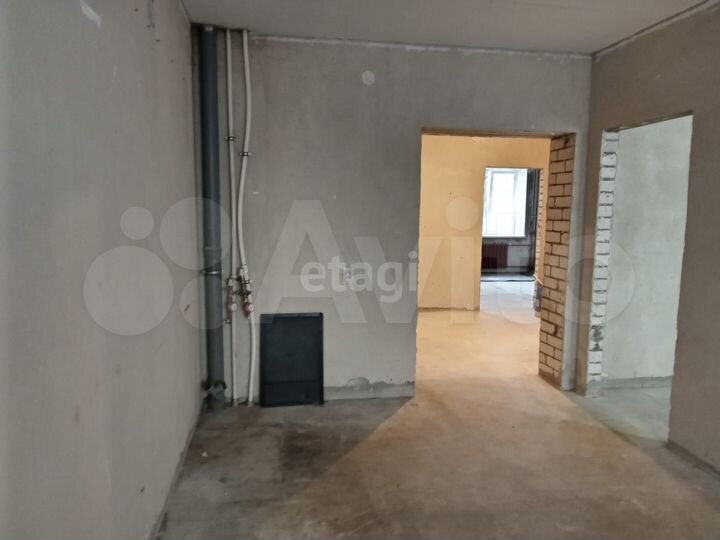 2-к. квартира, 81,4 м², 2/6 эт.