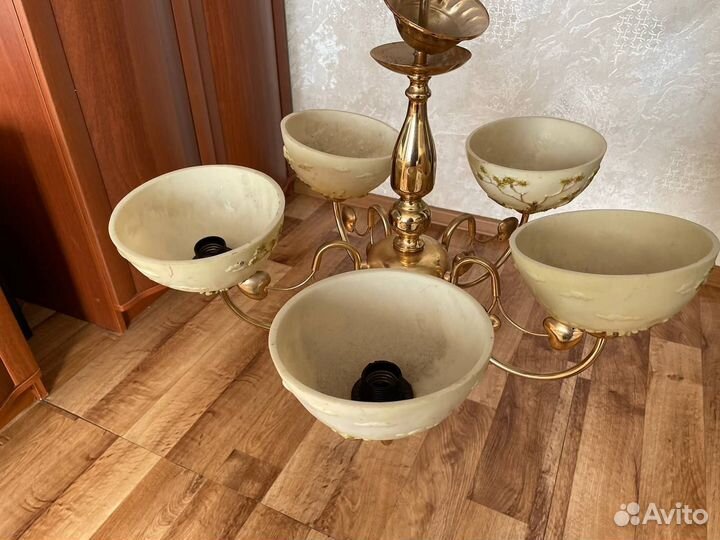 Люстра потолочная