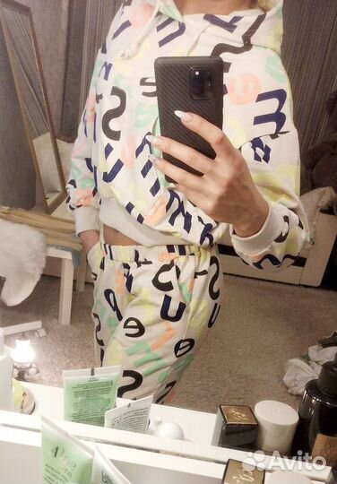 Спортивный костюм женский