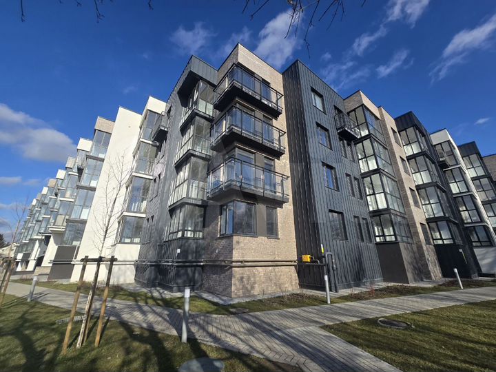 2-к. квартира, 65,3 м², 2/4 эт.