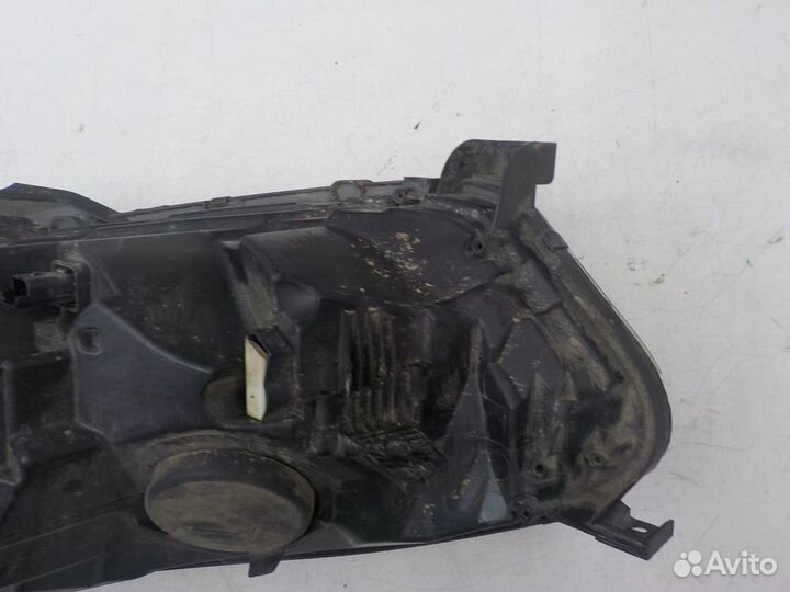 Фара правая на Renault Kaptur