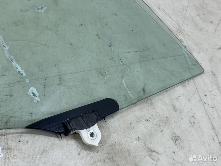 Стекло переднее правое Mitsubishi Оutlandеr