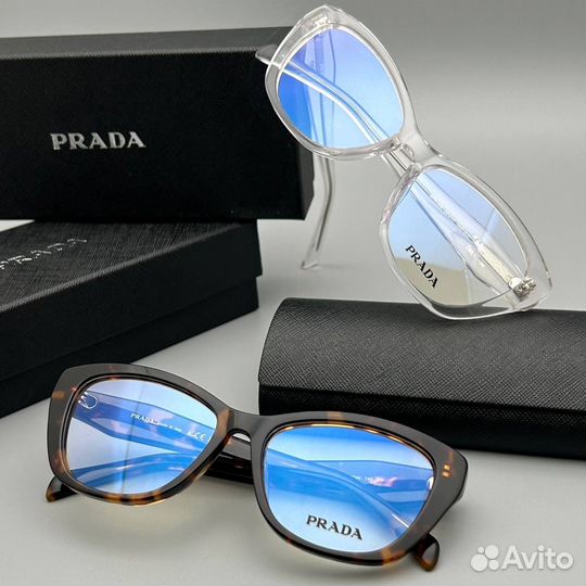 Очки Prada