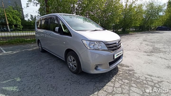 Nissan Serena 2.0 CVT, 2012, 176 000 км