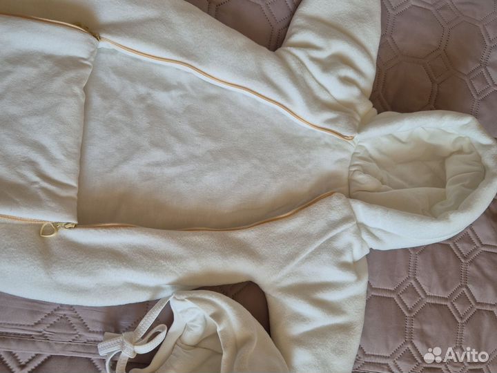 Конверт- одеяло на выписку с комбинезоном