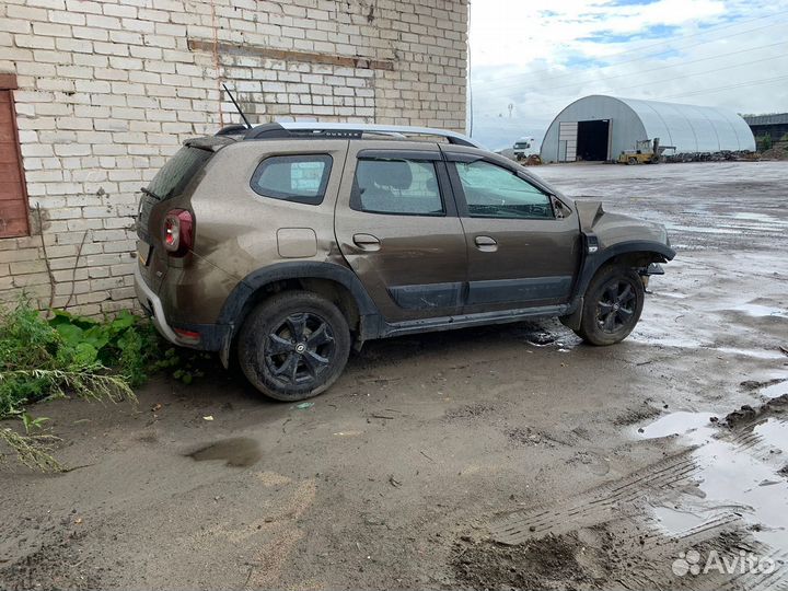 Renault Duster 1.5 МТ, 2021, битый, 23 000 км
