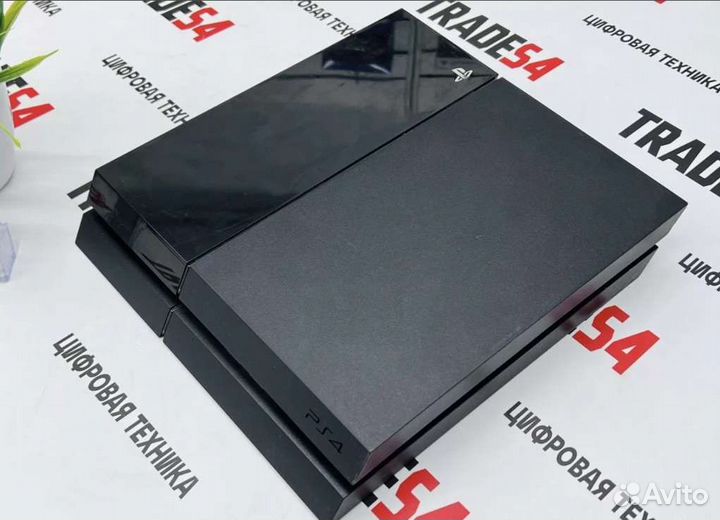 Sony playstation 4 1tb / Fifa, UFC, MK/ + 470 игр