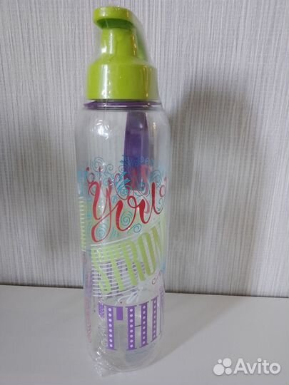 Бутылка пластиковая для воды 0,75л