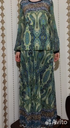 Продаётся костюм