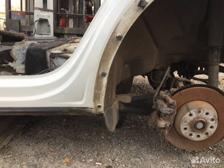 Крыло заднее левое Volkswagen Tiguan