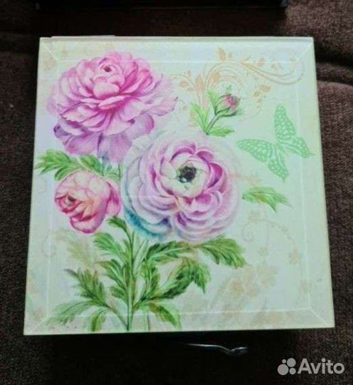 Шкатулка для украшений