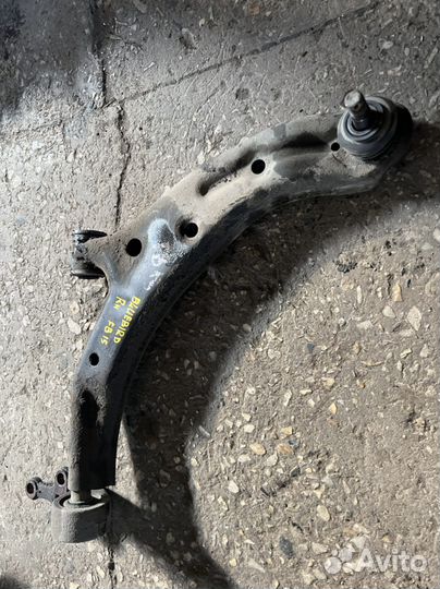 Рычаг передний правый Nissan Bluebird Sylphy