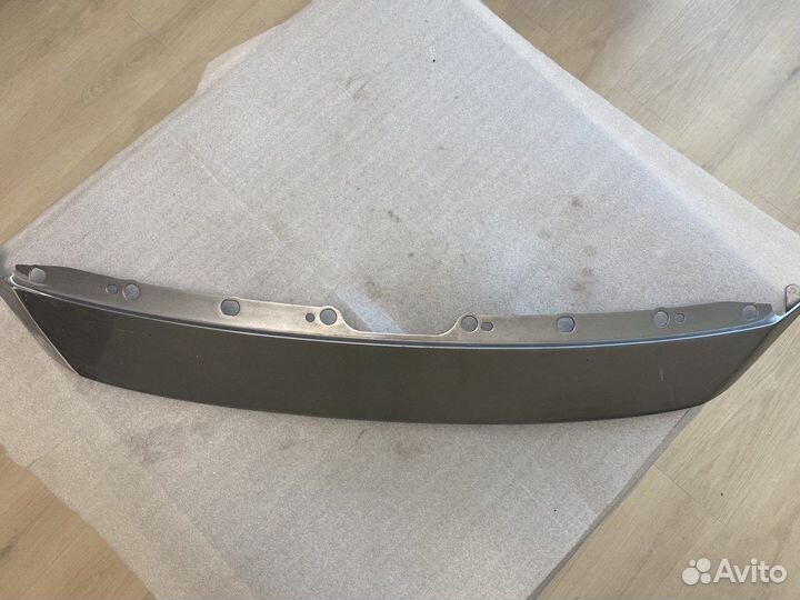 Накладка решетки радиатора Mazda