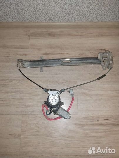 Стеклоподъемник на honda FIT