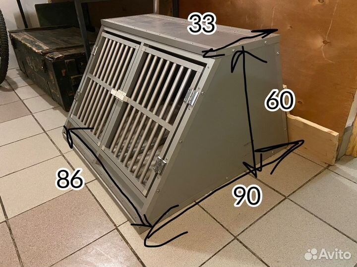 Автобокс для перевозки собак