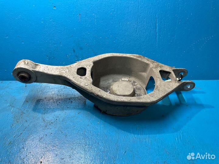 Рычаг поперечный нижний задний Infiniti G