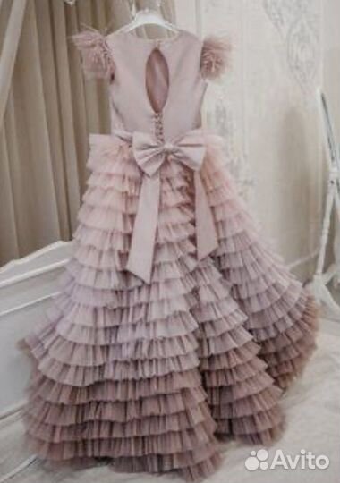 Роскошное платье длинное