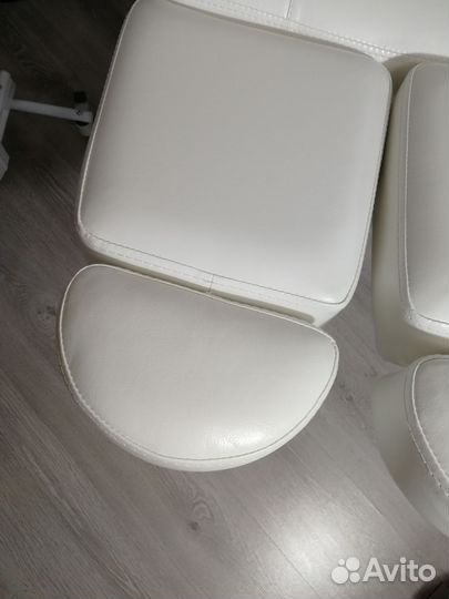 Педикюрное кресло с электроприводом