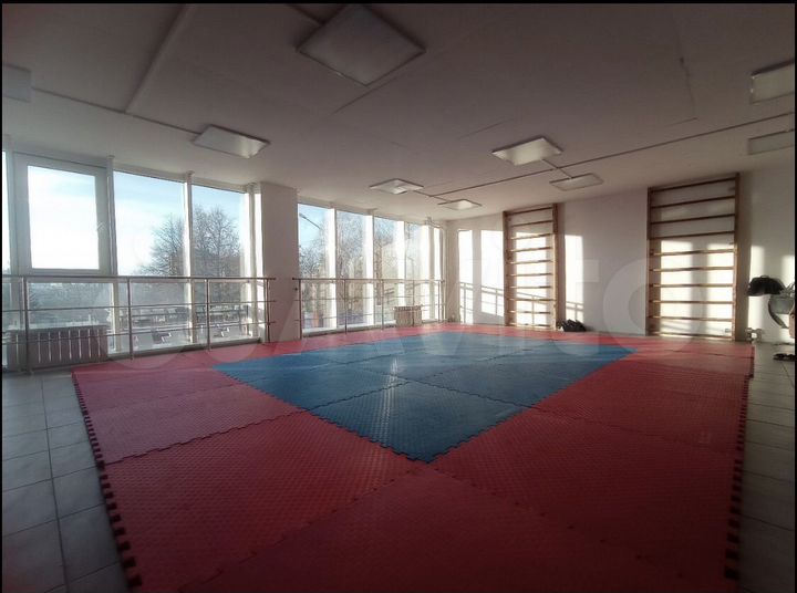 Офис, спортзал, 285 м²